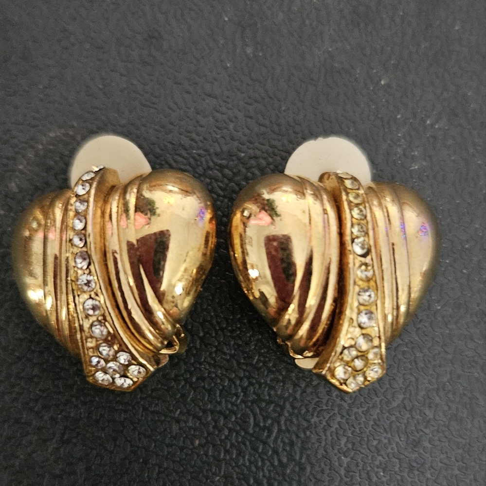 Heart Shaped Gold Plated Clip On Earrings Womens Or Girls